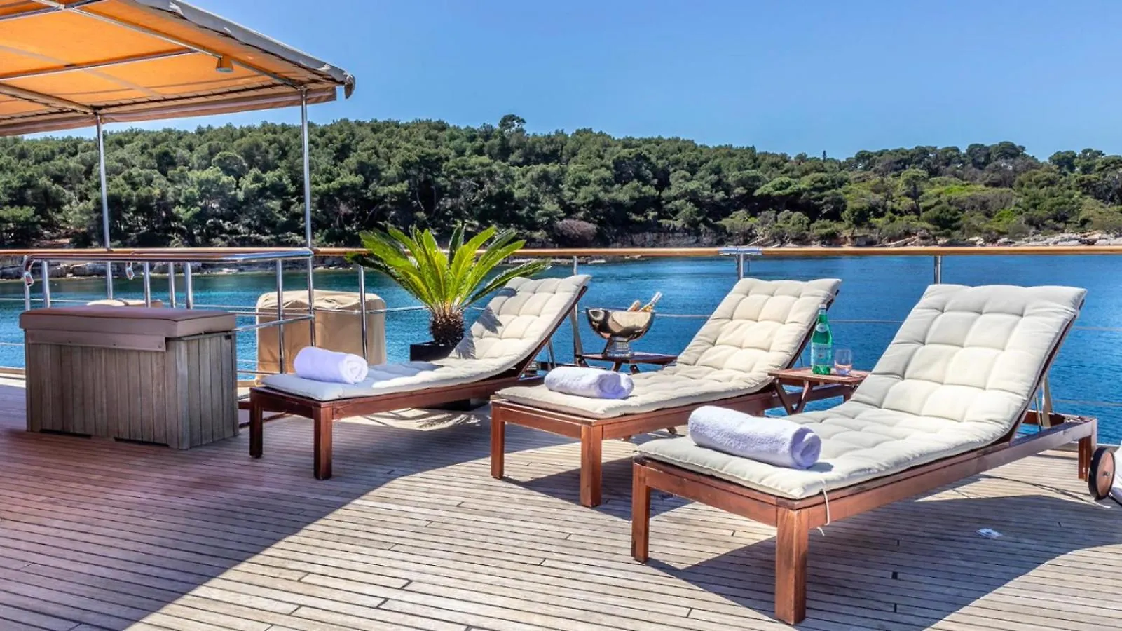 Magnifique Yacht Au Coeur Du Vieux Port Hotel Marselha 0*,  França