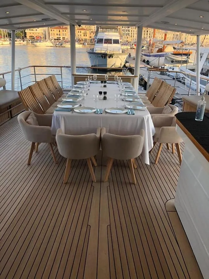 Magnifique Yacht Au Coeur Du Vieux Port Hotel Marseille